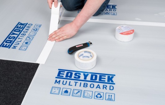 Bodenschutz mit Multi Board Kunststoff-Platten Stoßverklebung